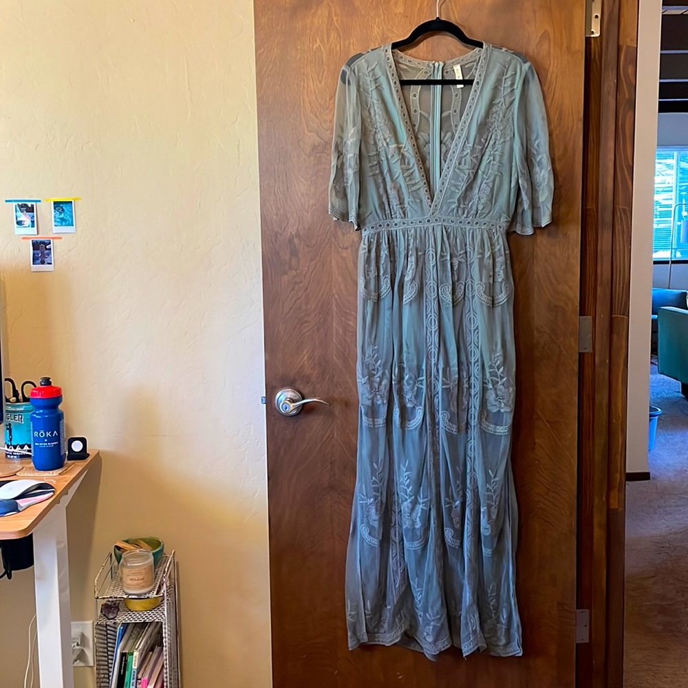 Wishlist. Deep V Lace and Embroidered Maxi Dress. Sage Green. Size M.